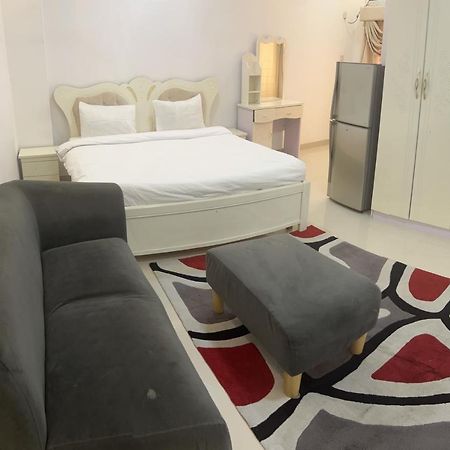 Al Tharya Furnished Apartments Awqad Bayt Fadil Esterno foto