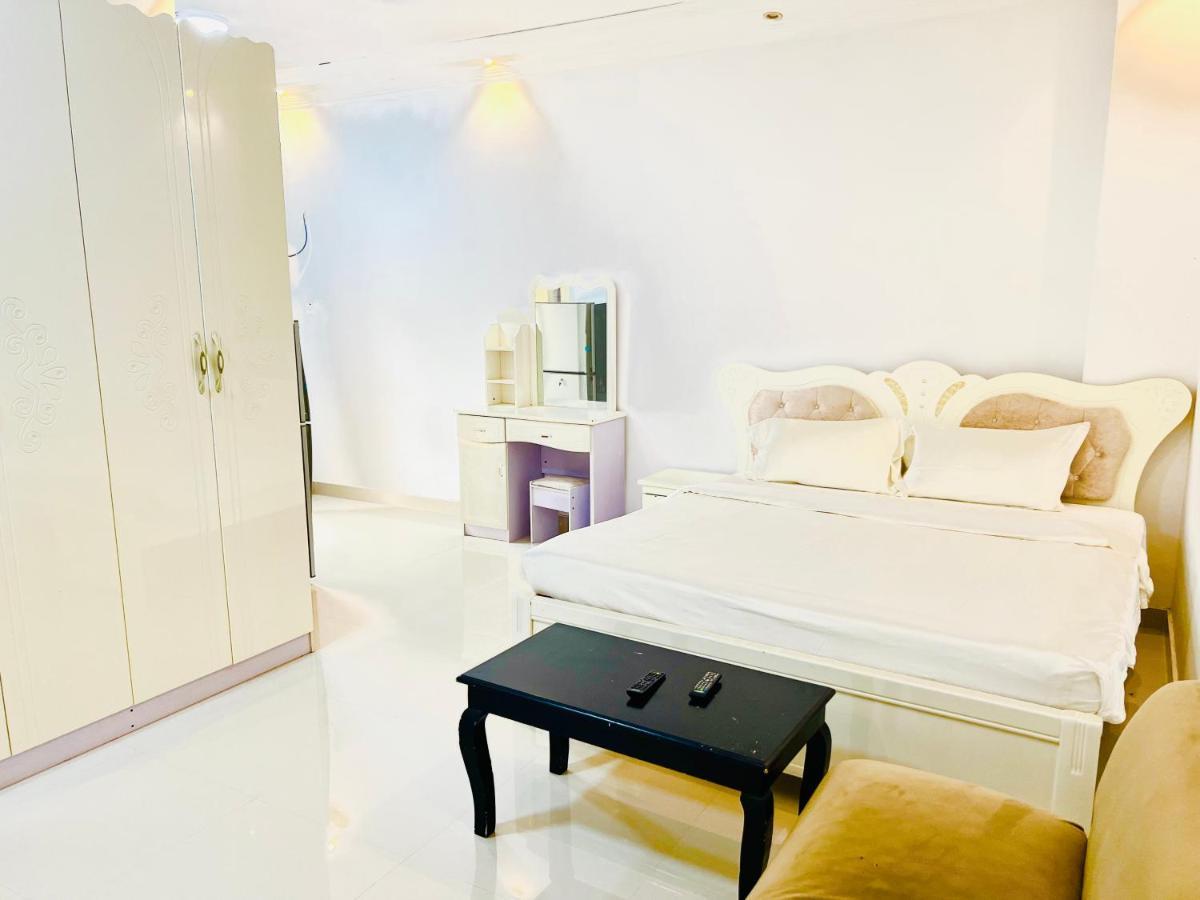 Al Tharya Furnished Apartments Awqad Bayt Fadil Esterno foto