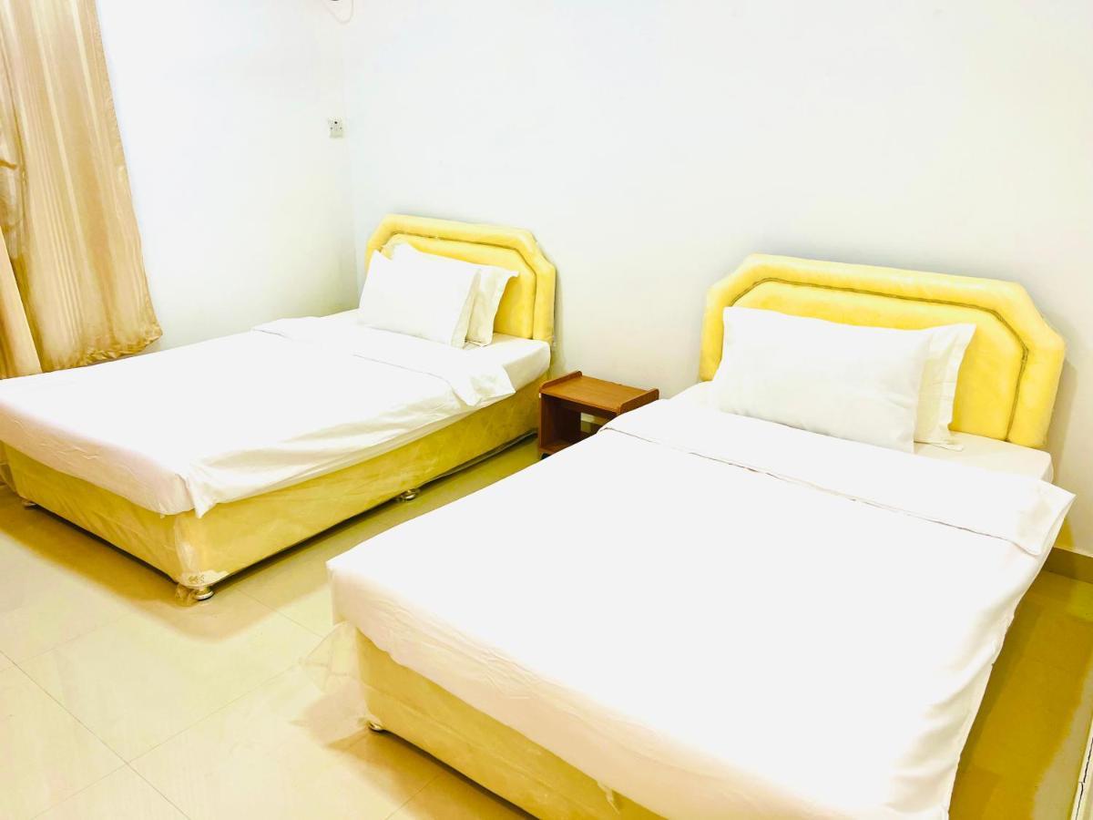 Al Tharya Furnished Apartments Awqad Bayt Fadil Esterno foto